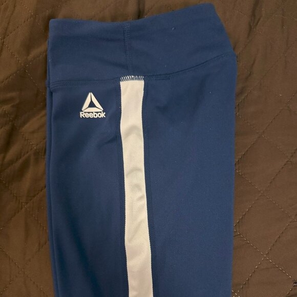 Reebok Girls Flare Leggings M (7/8) Navy Blue - Preloved Excellent - Picture 3 of 6